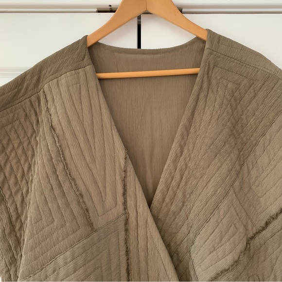 Kiss of the Wolf Vest Textile Art To Wear Jacket Coat Quilted Silk Lagenlook OS - Picture 3 of 10